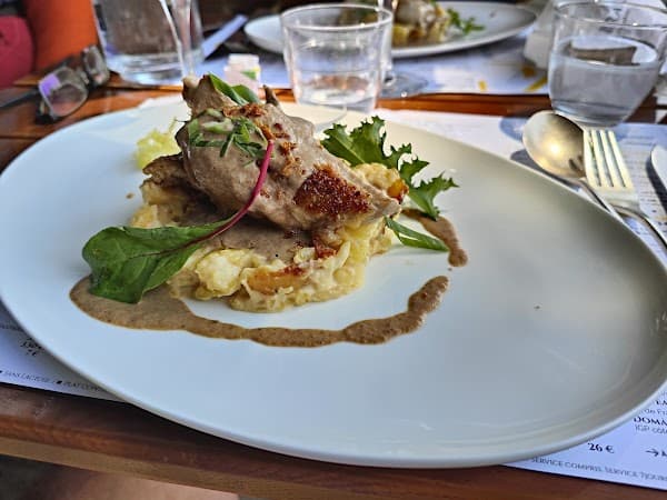 Restaurant photo number 1