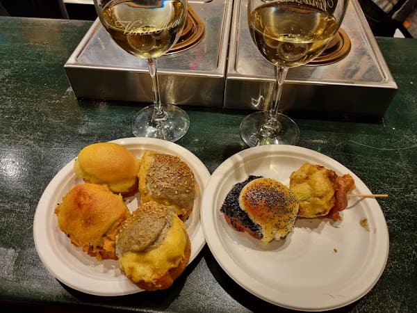 Restaurant photo number 1